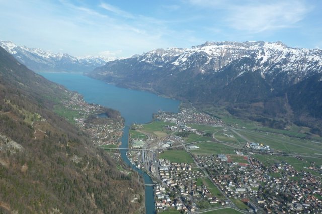 comp_2012 03 31_gcm busfliegen interlaken_0025